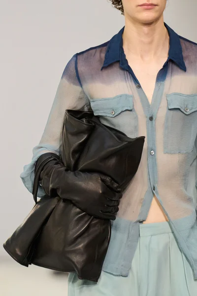 Look 46